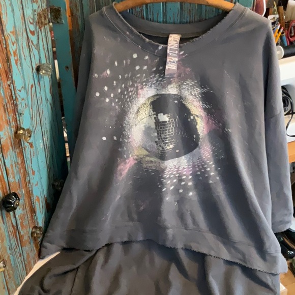 Magnolia Pearl Tops - Magnolia Pearl Pearl Disco Ora Francis Pullover Ozzy